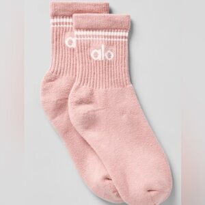 ALO Pink Quartz Half Crew Socks